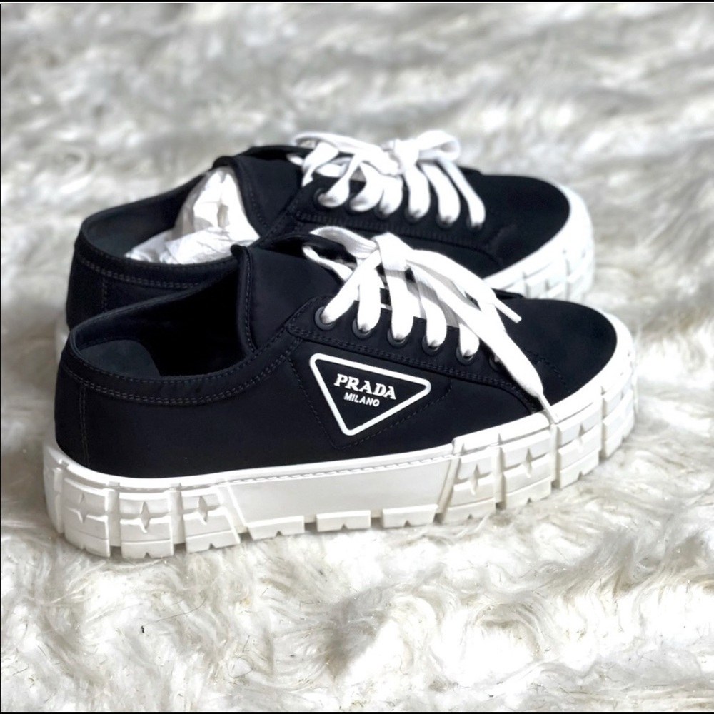 I am selling my Prada Sneakers never worn NEW